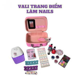Bộ trang điểm kèm làm nail